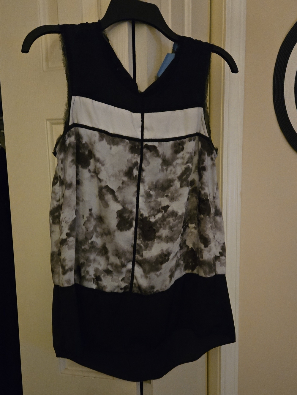 Simply Vera Vera Wang Black and White Watercolor Block Tank